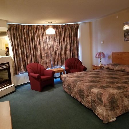 Western Budget Motel West Red Deer Bagian luar foto