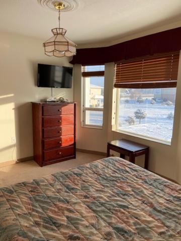 Western Budget Motel West Red Deer Bagian luar foto